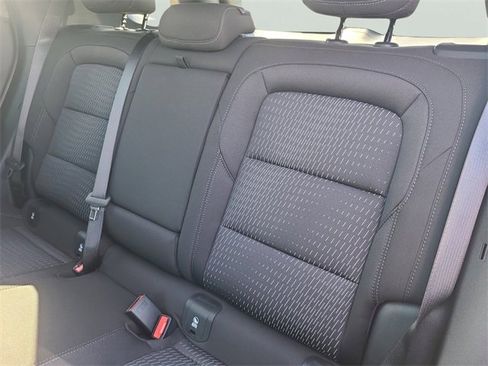 New 2026 Chevrolet Equinox LT image 6