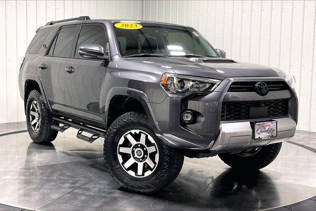 Used 2023 Toyota 4Runner TRD Off-Road Premium w/ Off Road Premium Plus Package AWD/4WD image 3