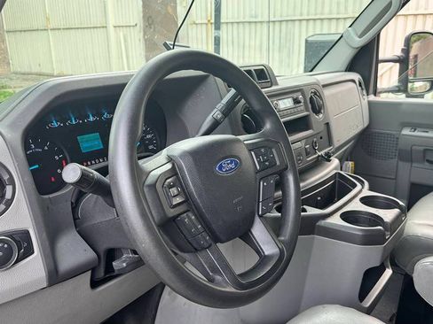 Used 2021 Ford E-350 and Econoline 350 Super Duty w/ Power Windows & Locks Group RWD image 8