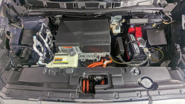 Used 2020 Nissan Leaf SV w/ SV Technology Package FWD image 32