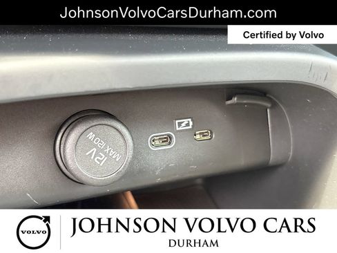 Certified 2024 Volvo XC40 Recharge Ultimate RWD image 22