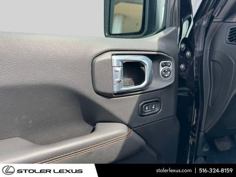 Used 2021 Jeep Gladiator Mojave AWD/4WD image 18