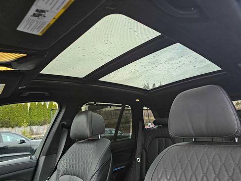 Used 2023 BMW X5 xDrive45e w/ Executive Package image 22