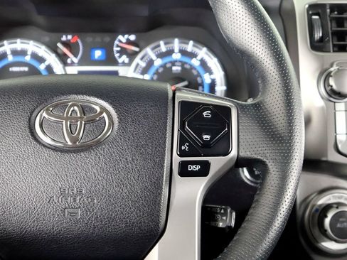 Used 2015 Toyota 4Runner Limited AWD/4WD image 27