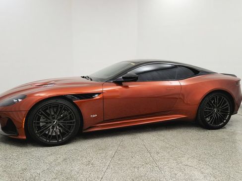 Used 2020 Aston Martin DBS Superleggera RWD image 2