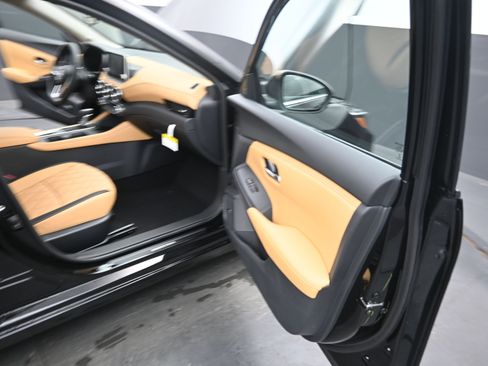 New 2025 Nissan Sentra SV w/ SV Premium Package image 19