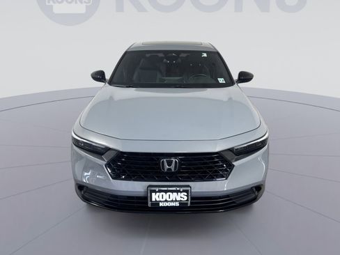 Used 2023 Honda Accord Sport image 11