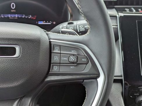 Used 2023 Jeep Grand Cherokee L Laredo AWD/4WD image 26