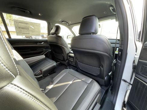 New 2026 Jeep Grand Cherokee L Limited image 47