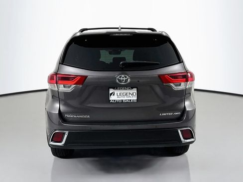 Used 2019 Toyota Highlander Limited Platinum AWD/4WD image 6
