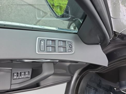Used 2019 Jaguar F-PACE Premium AWD/4WD image 27