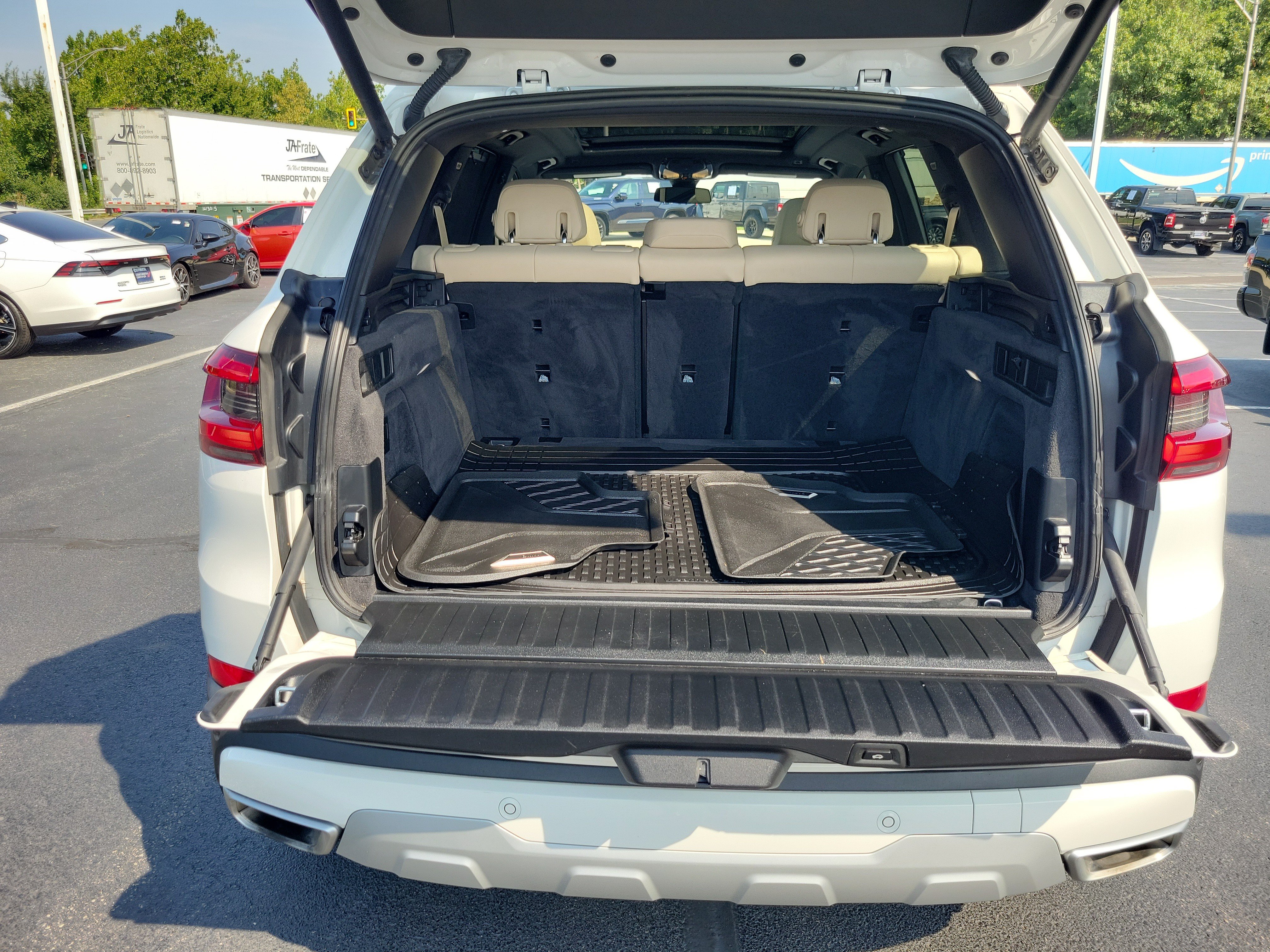 Used 2020 BMW X5 xDrive40i w/ Convenience Package AWD/4WD image 11