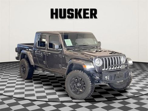 Used 2020 Jeep Gladiator Overland image 1