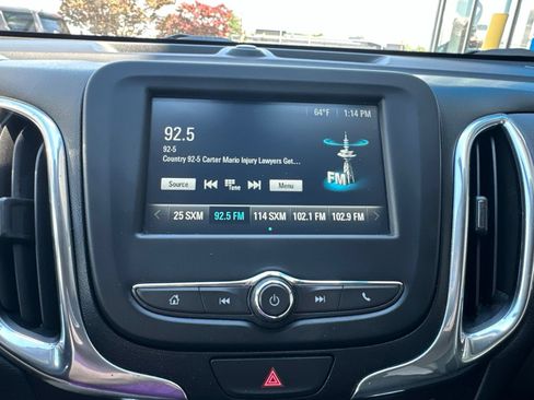 Used 2018 Chevrolet Equinox LT FWD image 20