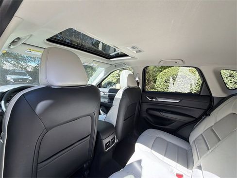 New 2025 MAZDA CX-5 AWD 2.5 S w/ Preferred Package image 24