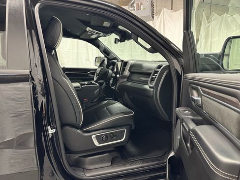 Used 2025 RAM 1500 Laramie image 54