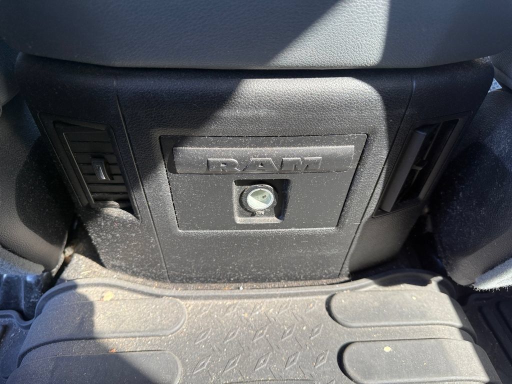 Used 2015 RAM 1500 Outdoorsman AWD/4WD image 34