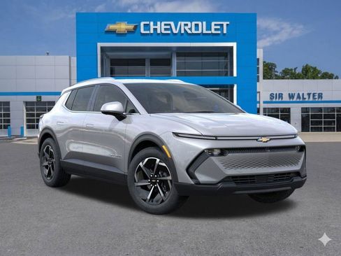 New 2026 Chevrolet Equinox EV LT AWD/4WD image 8