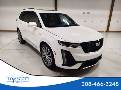 Used 2020 Cadillac XT6 Sport image 1