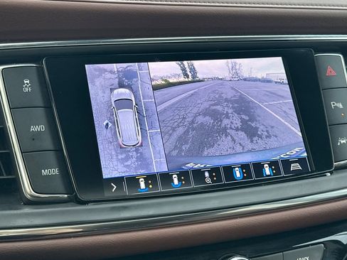 Used 2021 Buick Enclave Avenir w/ Avenir Technology Package image 22