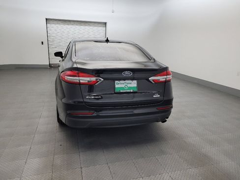 Used 2020 Ford Fusion SE FWD image 6