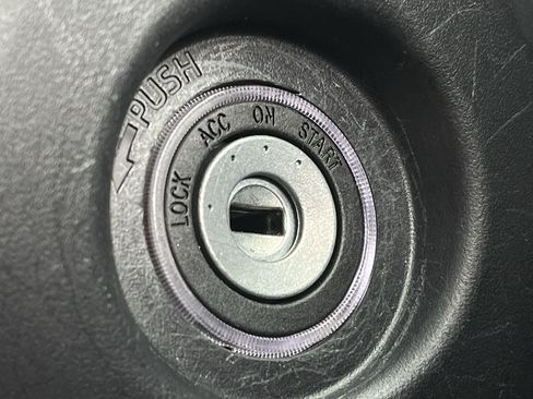 Used 2025 Toyota RAV4 LE AWD/4WD image 19