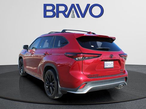 Used 2025 Toyota Highlander XSE image 7