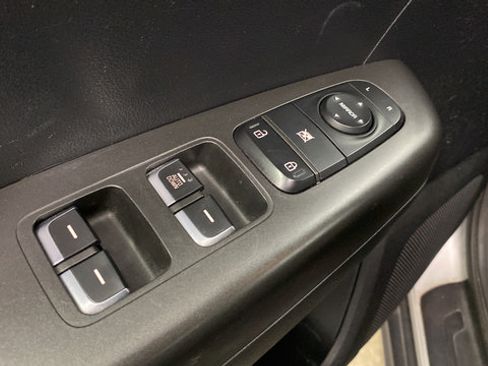 Used 2017 Kia Sportage LX FWD image 21