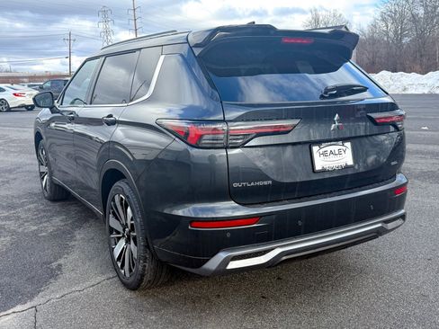 New 2026 Mitsubishi Outlander SEL image 5