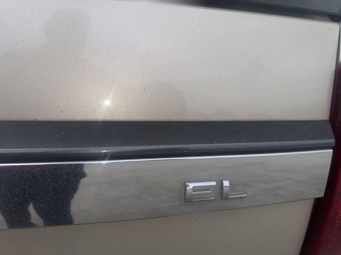 Used 2017 Ford Expedition Limited w/ Equipment Group 301A RWD image 17
