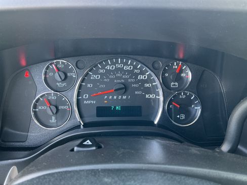 New 2026 Chevrolet Express 3500 Extended w/ Driver Convenience Package RWD image 15