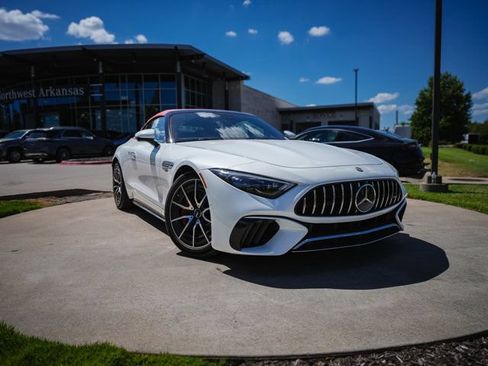 Certified 2023 Mercedes-Benz SL 55 AMG 4MATIC w/ Driver Assistance Package image 2
