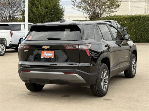 New 2026 Chevrolet Equinox LT image 4