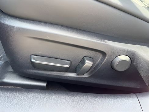 Used 2024 Lexus IS 500 image 10