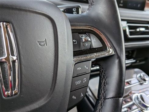Used 2022 Lincoln Nautilus Reserve image 20