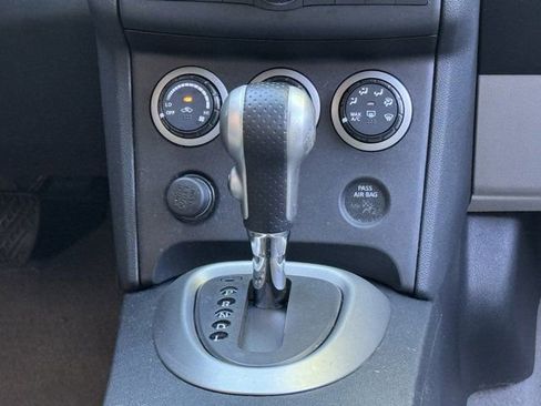 Used 2009 Nissan Rogue S FWD image 15