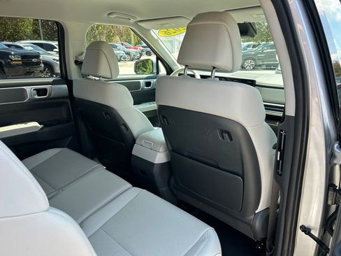 Used 2026 Hyundai Santa Fe SEL FWD image 41