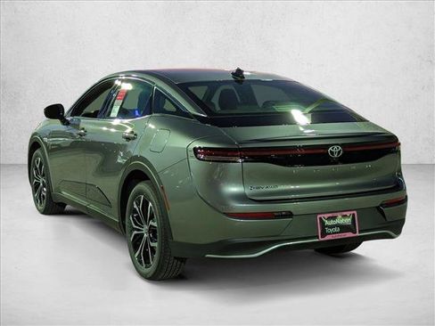 New 2026 Toyota Crown XLE image 9