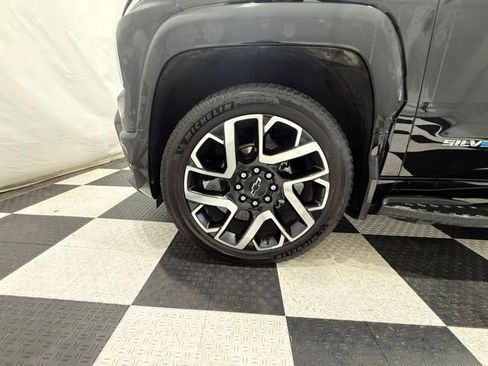 Used 2024 Chevrolet Silverado EV RST image 12