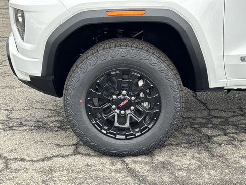 New 2026 GMC Canyon Elevation w/ Convenience Package AWD/4WD image 12