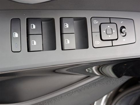 Used 2024 Kia Niro Wind image 14