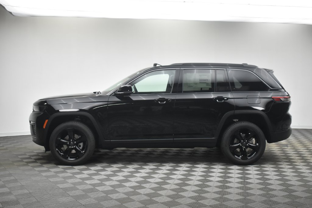 New 2027 Jeep Grand Cherokee Limited AWD/4WD image 13