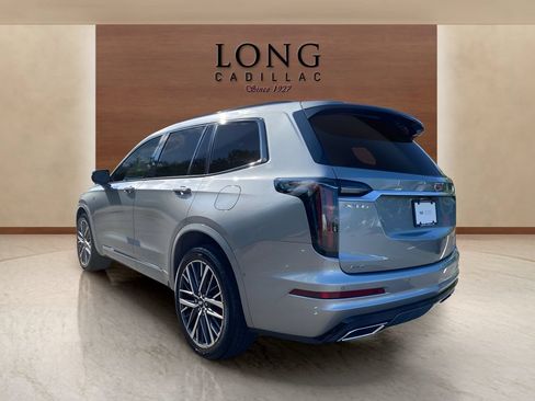 Certified 2025 Cadillac XT6 Sport w/ Technology Package AWD/4WD image 3