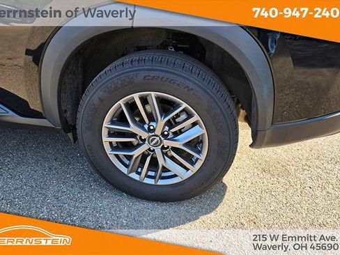 Used 2024 Nissan Rogue S AWD/4WD image 24