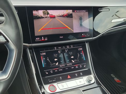 Used 2021 Audi S8 L w/ S8 Executive Package AWD/4WD image 27