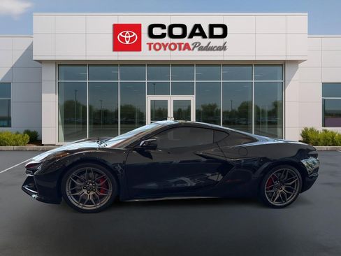 Used 2024 Chevrolet Corvette Z06 RWD image 2