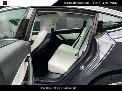 Used 2018 Tesla Model 3 Long Range image 20