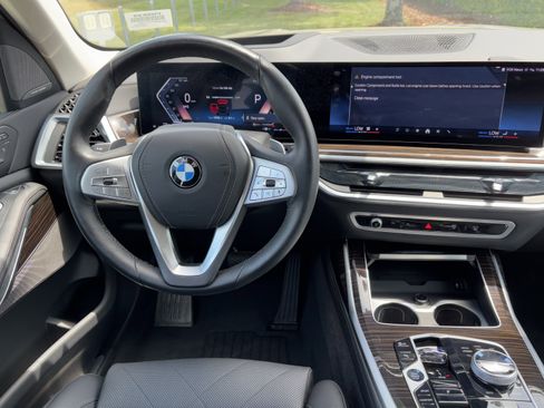 Certified 2026 BMW X7 xDrive40i w/ Executive Package AWD/4WD image 30