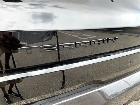 New 2026 GMC Terrain AT4 w/ Technology Package II AWD/4WD image 8