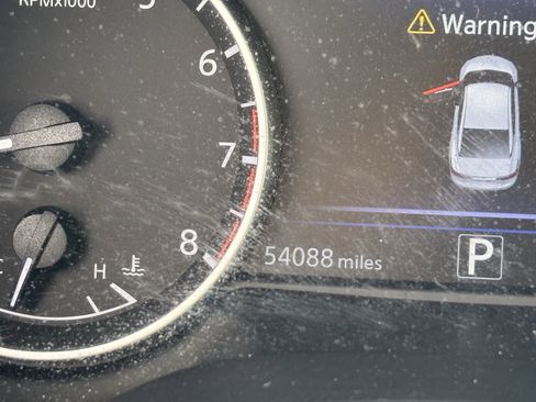 Used 2017 Nissan Maxima Platinum FWD image 28